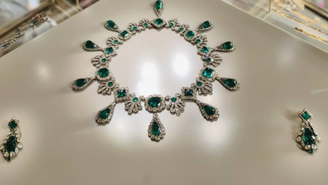 卢浮宫珠宝失窃背后的文物追索困境