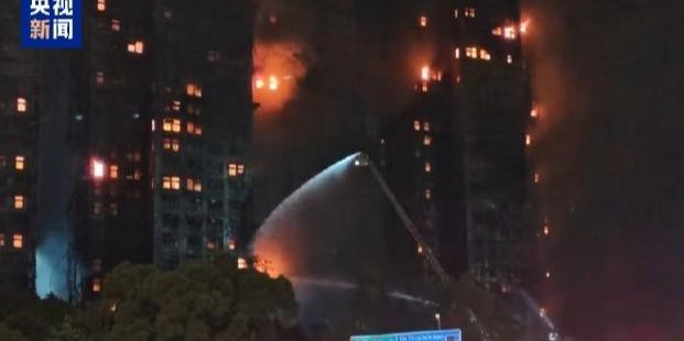 香港出动超120辆消防车