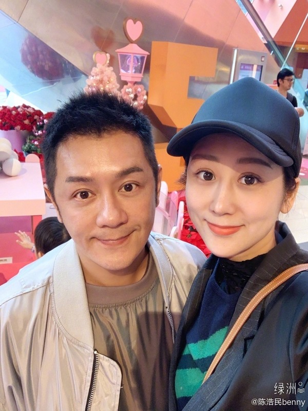 陈浩民与蒋丽莎结婚至今14年。 陈浩民与蒋丽莎结婚至今14年。