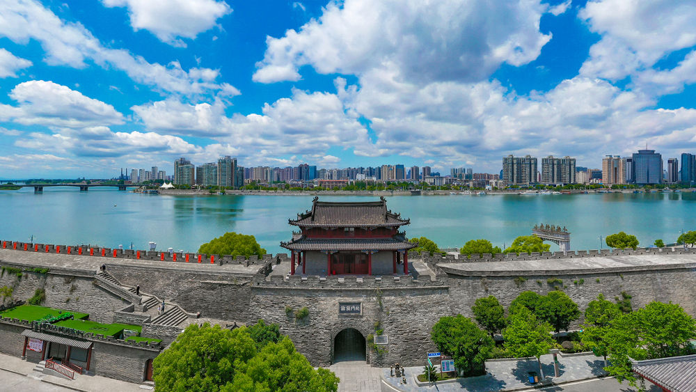 解码文化自信的城市样本|文润铁打赋长歌——解码古城襄阳的文化自信样本 解码文化自信的城市样本|文润铁打赋长歌——解码古城襄阳的文化自信样本