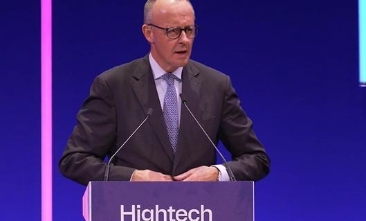 德称不能让中美单独决定科技的未来