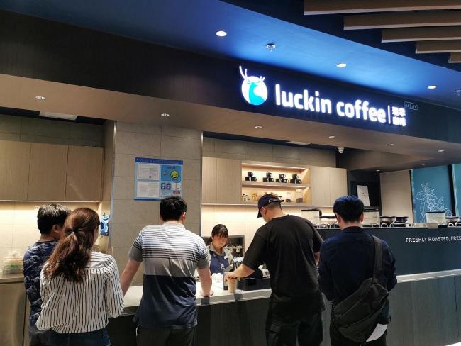 博主：外卖大战是精心设计的合围战