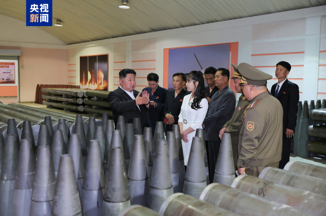 金正恩视察朝鲜重要军工企业