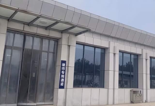 杀害网红罗大美凶手当庭翻供