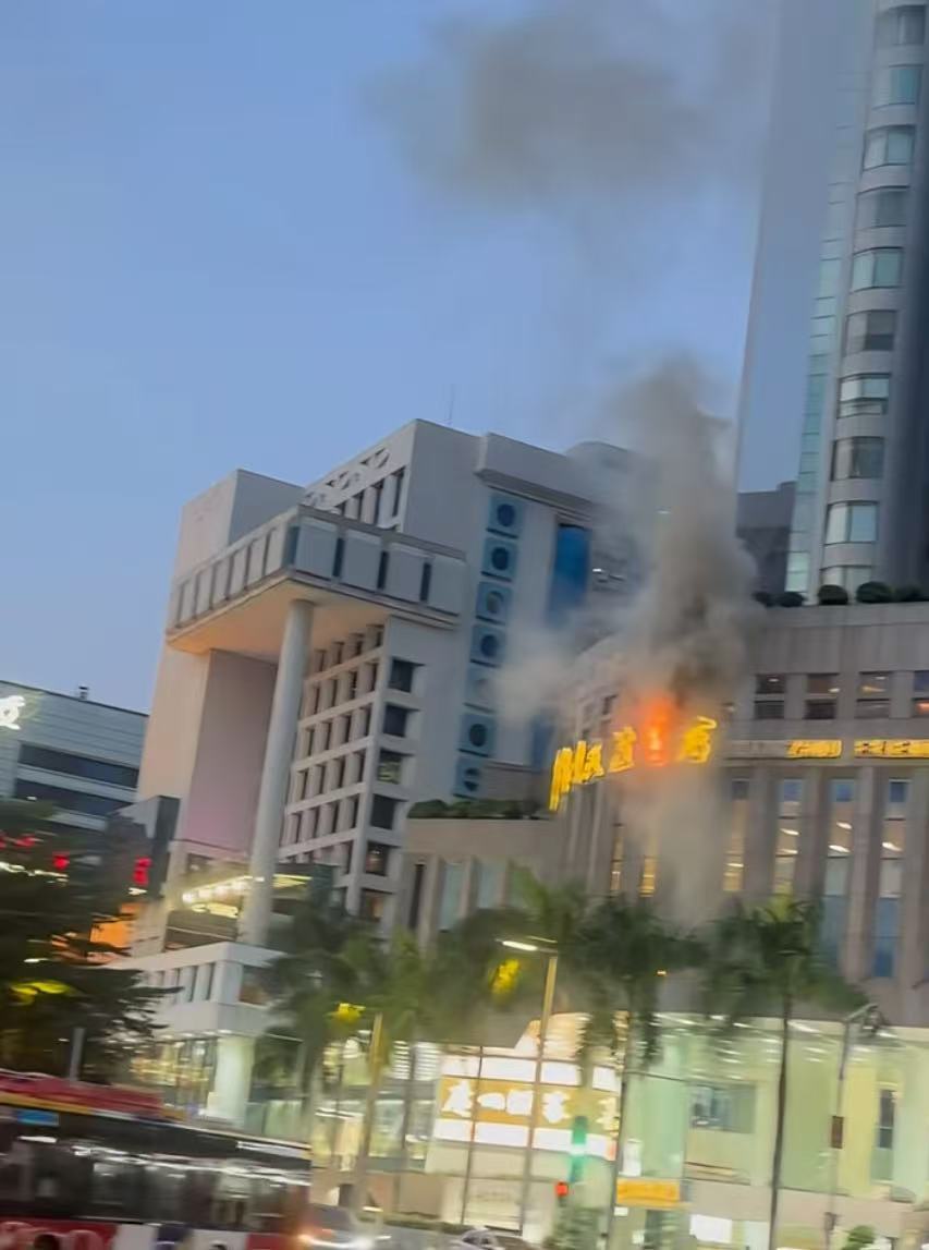 网传视频截图
