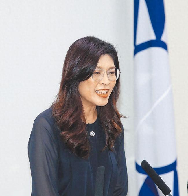 郑丽文喊话民进党:可以良性竞争