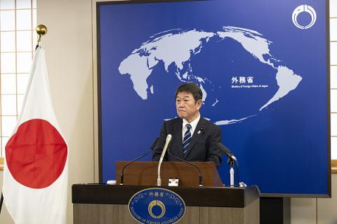 日本新任外务大臣首次涉华表态