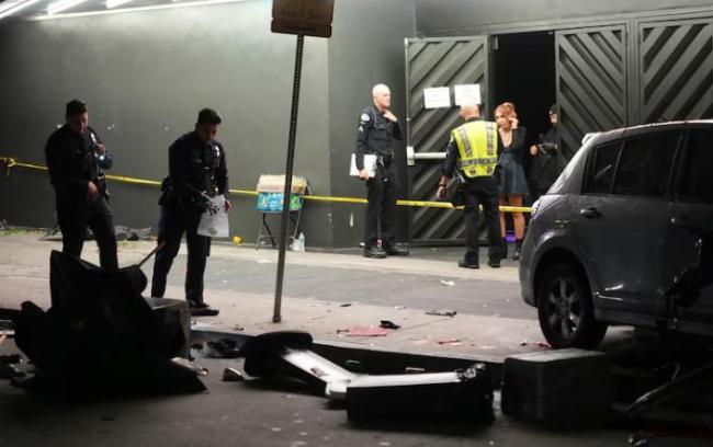 洛杉矶一车辆冲撞人群致30人受伤