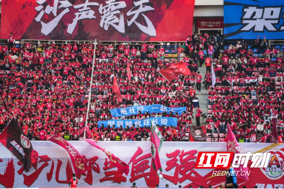 媒体：湘超是一场青春路演