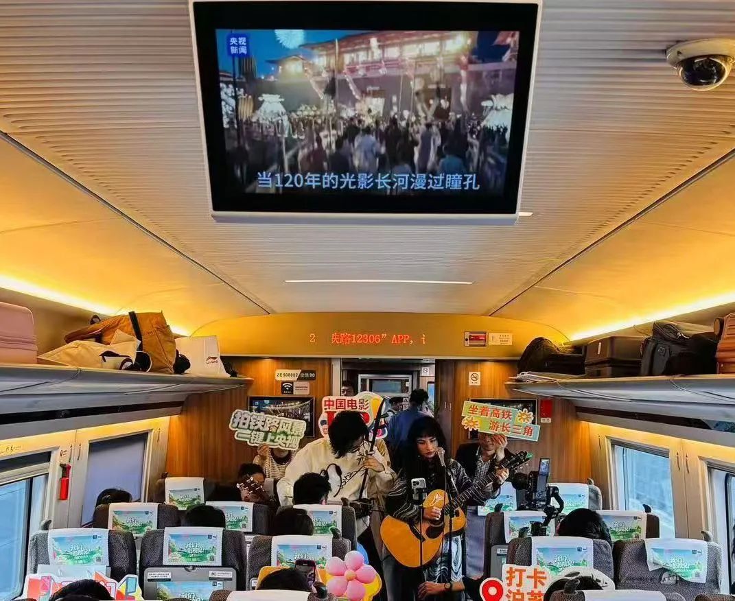 火热刷屏!致敬中国电影120年