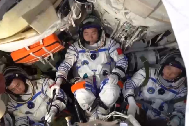 神舟二十一号航天员出差行囊大揭秘