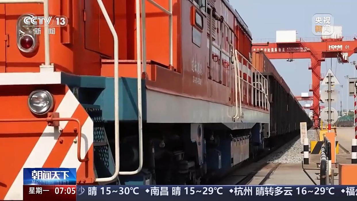 奋斗在春天里丨货物也能买“船票”了!看多式联运“一单制”的破局之路