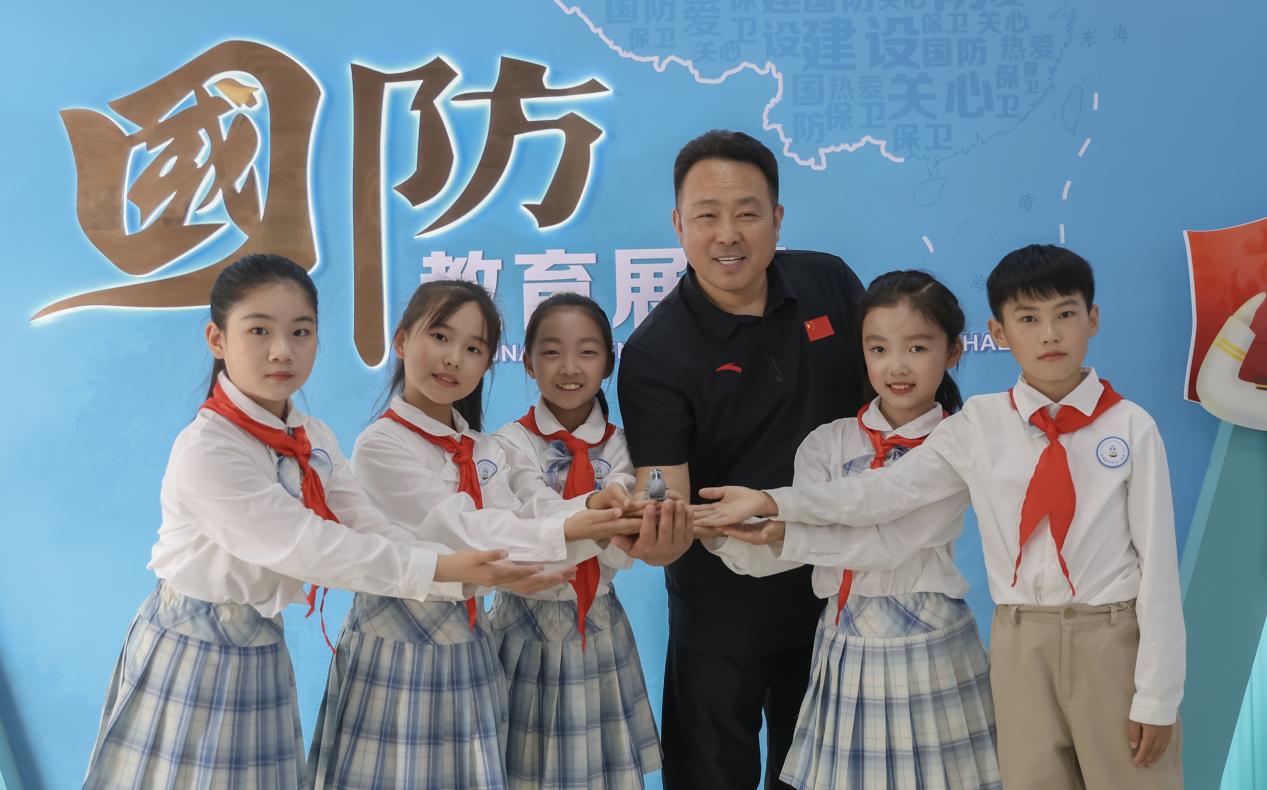 六一学子思政课:中国的战机越先进,世界的天空越安宁! 六一学子思政课:中国的战机越先进,世界的天空越安宁!