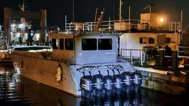 中国海警向海上“飞车党”亮剑
