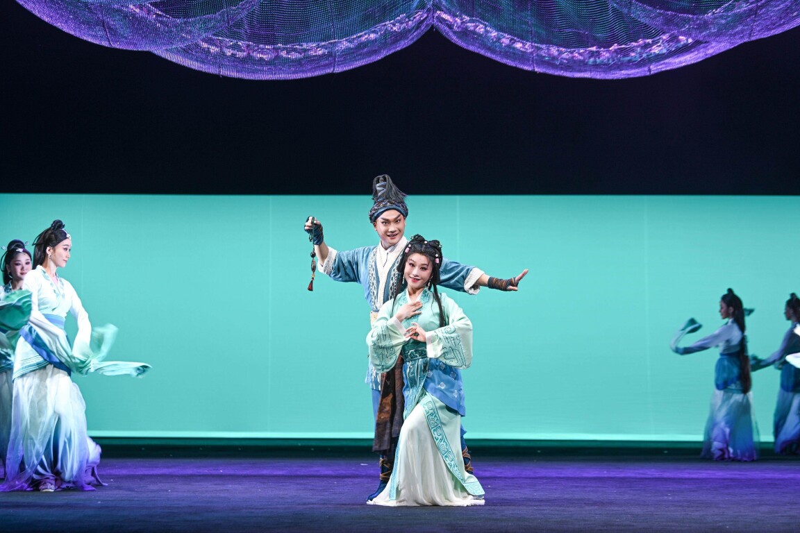 粤剧《最是女儿香》剧照