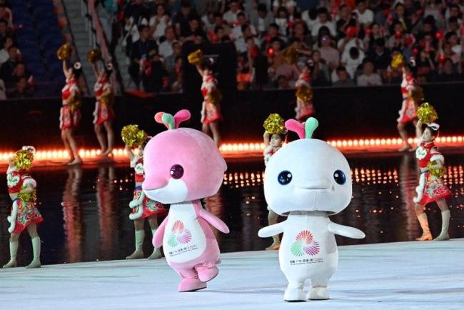 “大湾鸡”又热场整活了