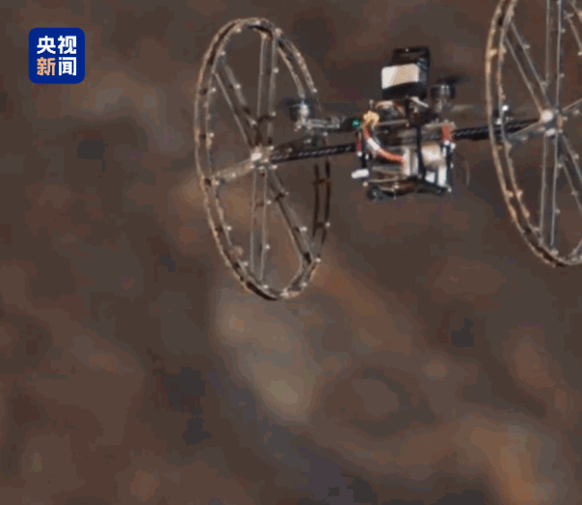 黑科技+1 这款空地两栖无人机能飞还会跑