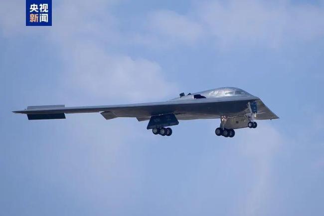 美军B-2轰炸机袭击伊核设施 特朗普称摧毁关键设施