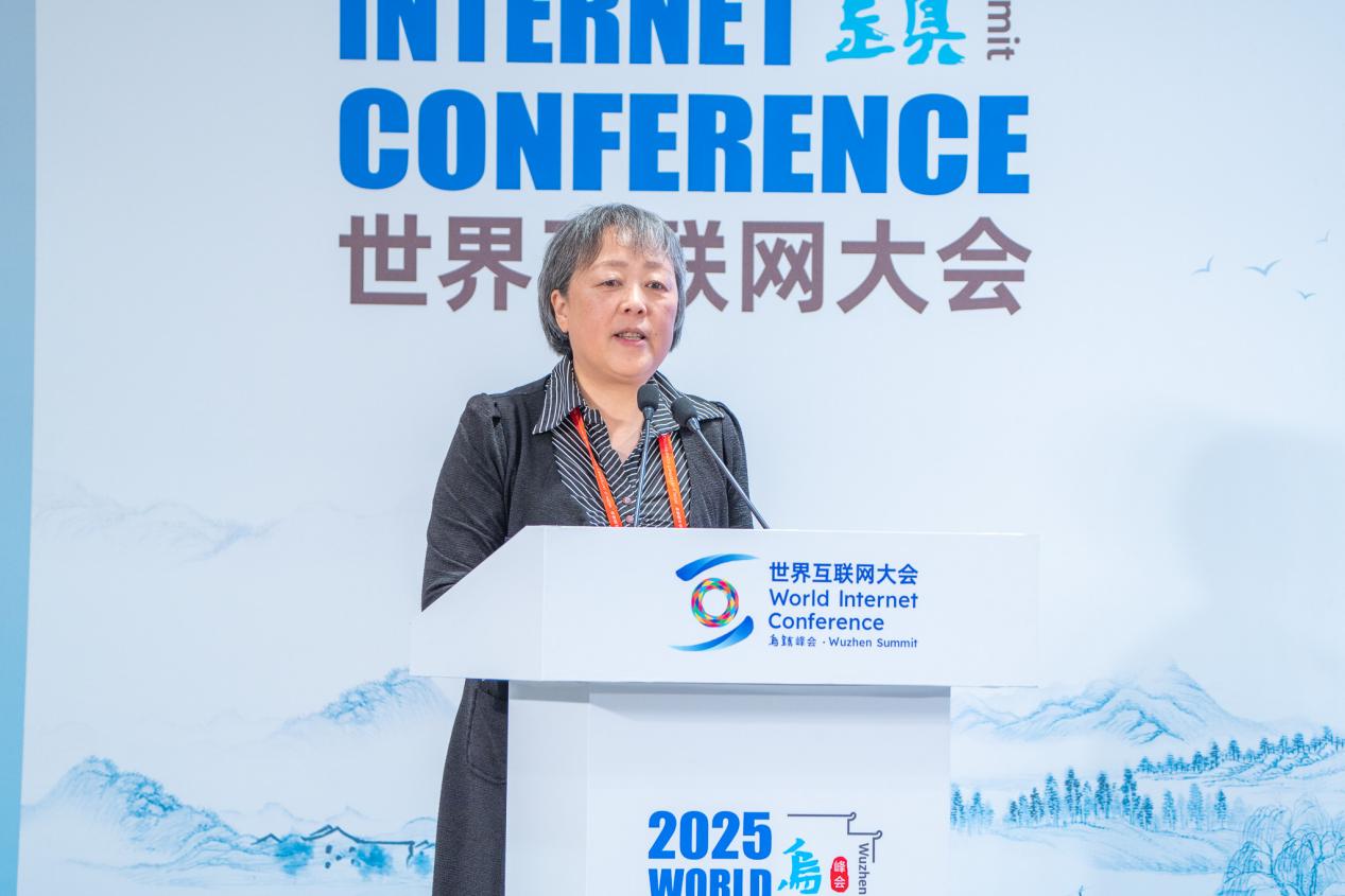 朱鸿文谈“数字故宫”：“十年磨一剑”的传承实践