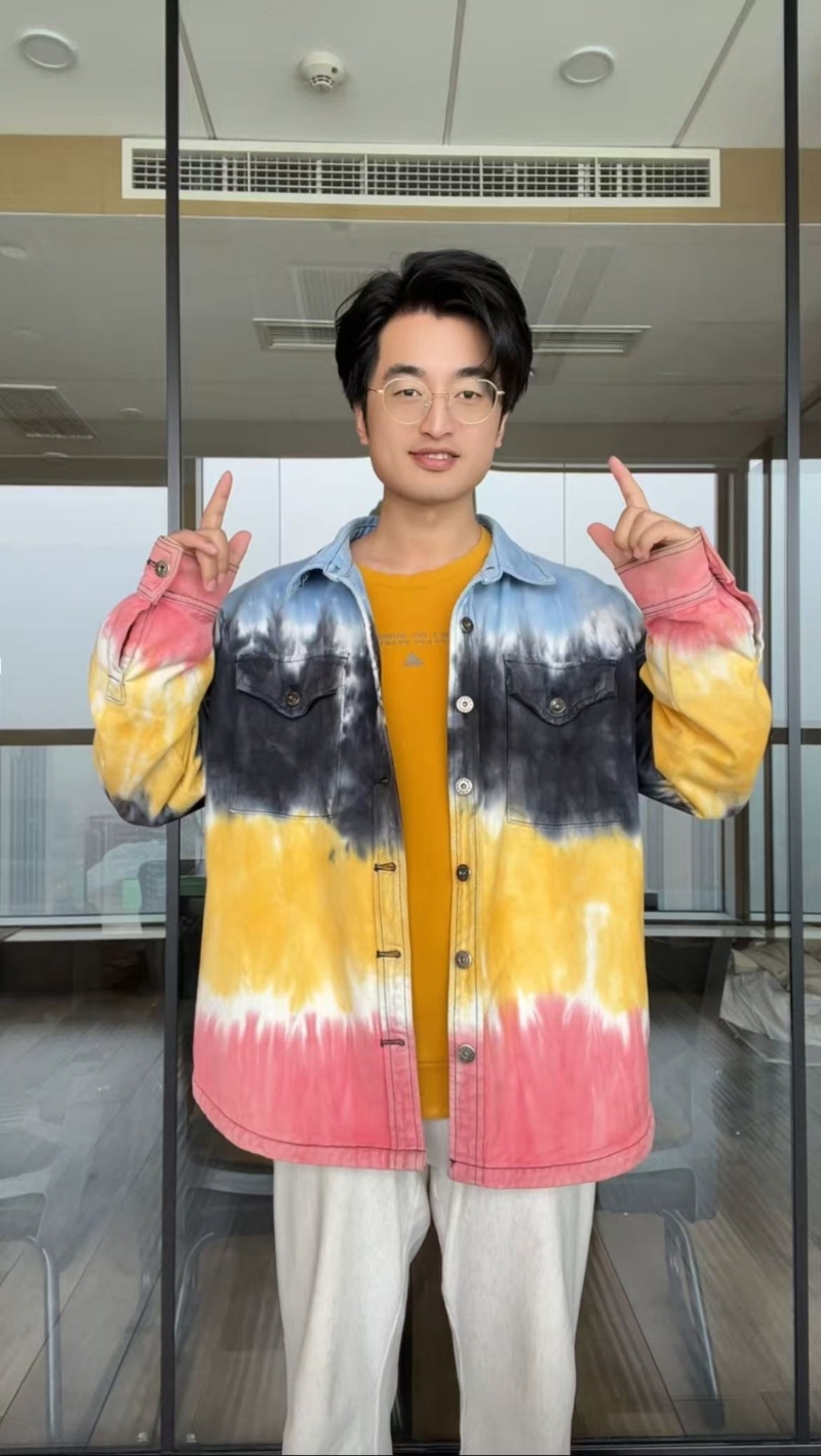 杨平将AI写歌做成系列教程，成为DeepSeek写歌话题发起人。