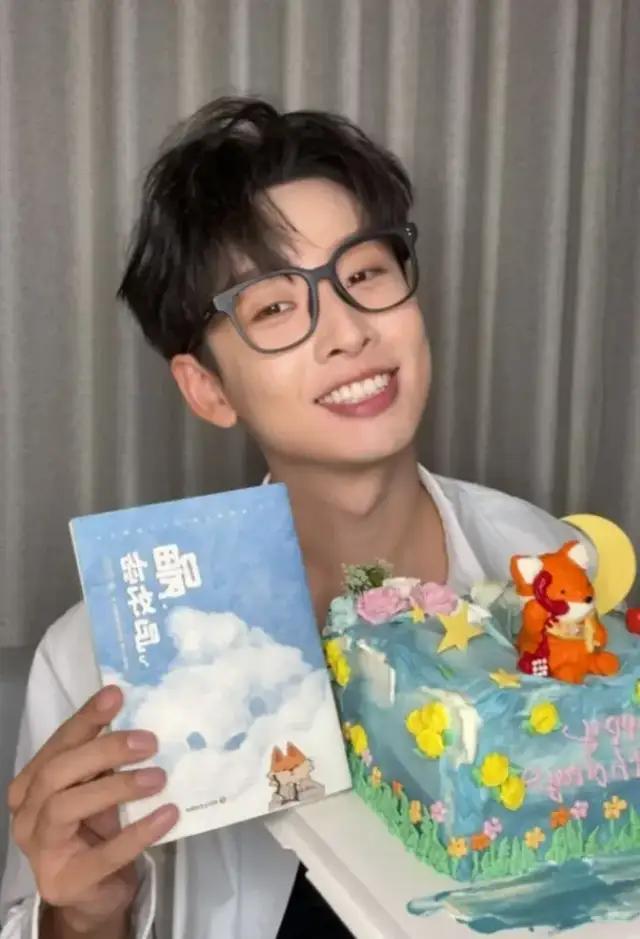 齐思钧双相