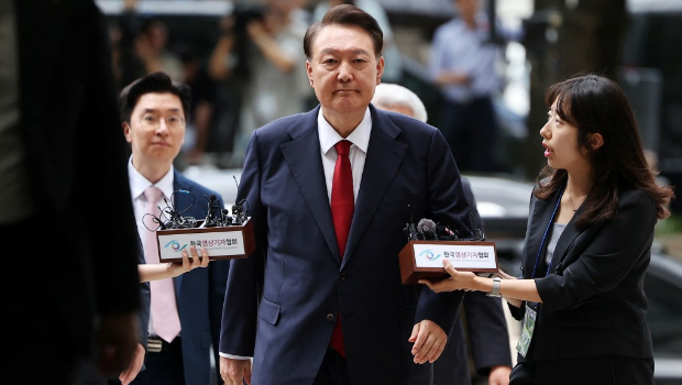 首尔中央地方法院批准拘留令，尹锡悦再度被拘押。