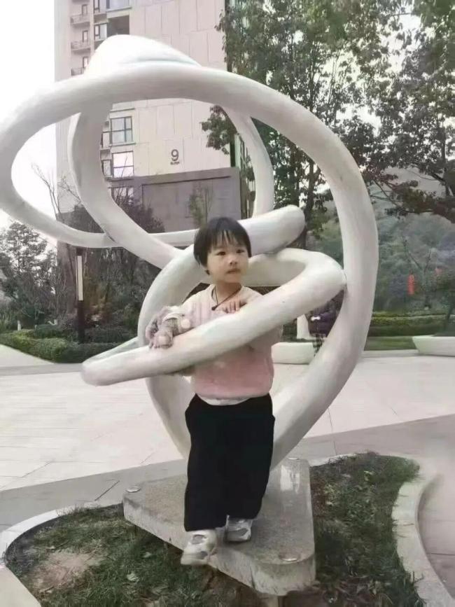 4岁女童失踪千人搜寻未果 家属发声