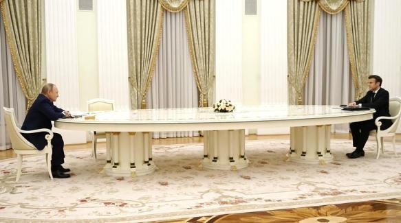 普京与马克龙“准备”会谈