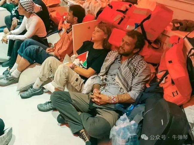 牛弹琴:环保少女加沙行让人刮目相看