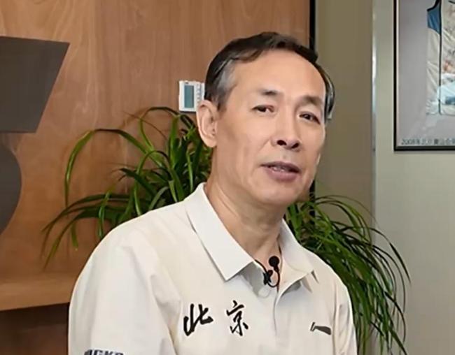 许利民祝福曾凡博能在NBA走得更远