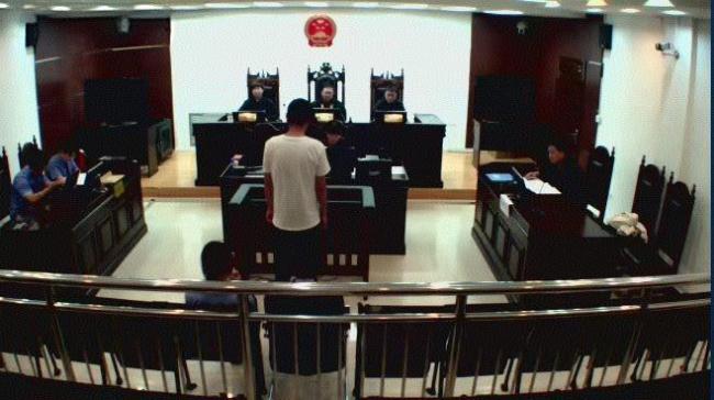 男子以隐私视频勒索前女同事获刑