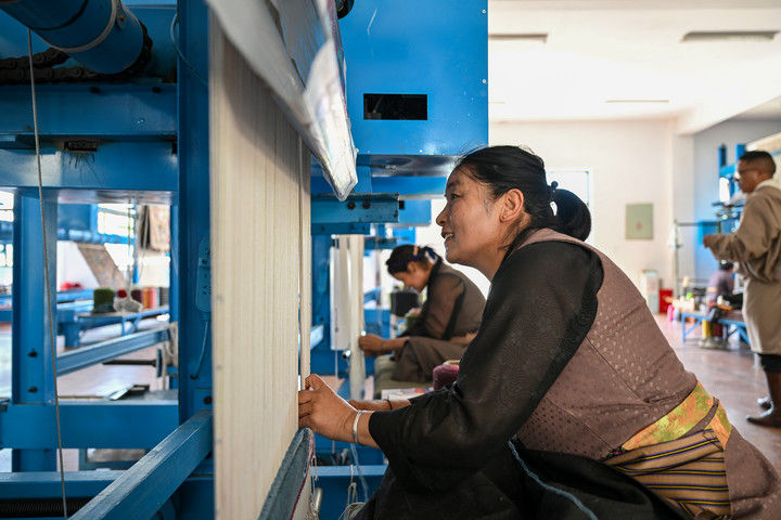 辉煌60载 魅力新西藏｜一张藏毯的守正与创新