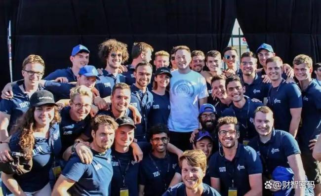 马斯克遇高管团队“集体叛逃”