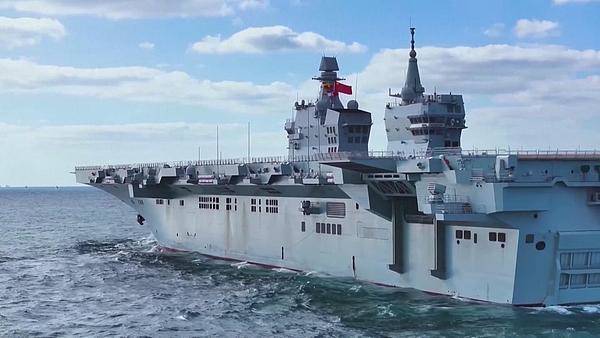 美海军一把手紧盯四川舰