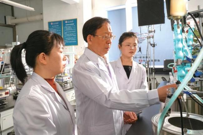 北京高校研制出健康安全彩妆
