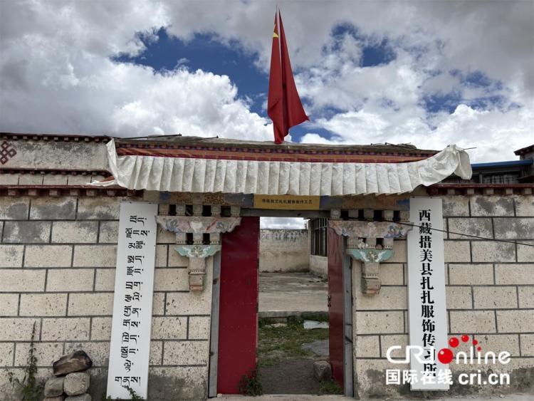 辉煌60年我们的家园丨藏族扎扎服饰文化历久弥新 非遗瑰宝尽显传承魅力 图片默认标题_fororder_图片1