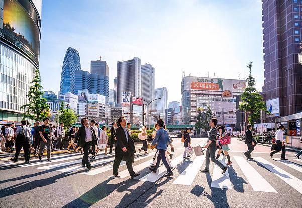 日媒：美国关税政策令日本上市企业业绩承压