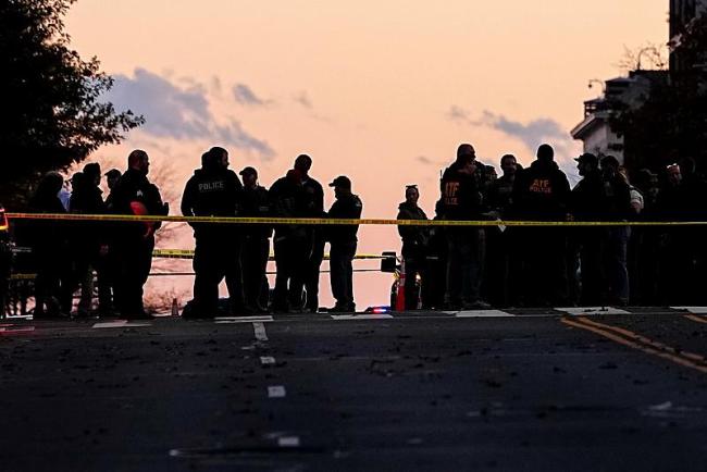 国民警卫队员白宫附近遇袭身亡 特朗普:将严控移民