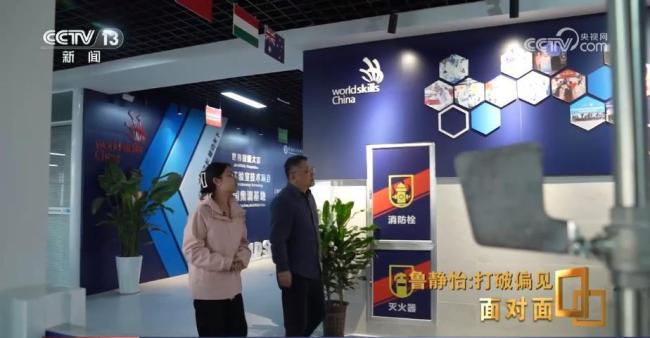  00后女孩中考失利后成世界冠军！