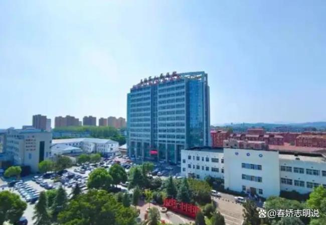 官方回应多人骑电单车夜闯医院走廊