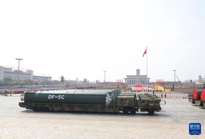 军事专家:“东风-5C”可对世界任何角落进行“无死角打击”