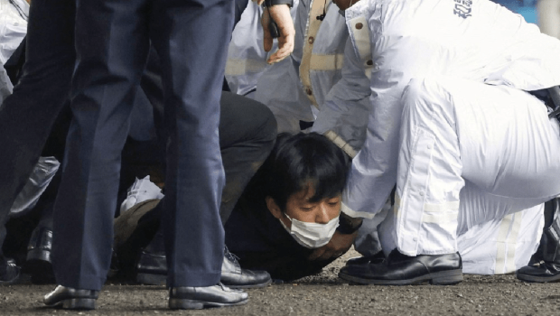 日男木村隆二2023年刺杀岸田文雄未遂判囚10年。（路透社）