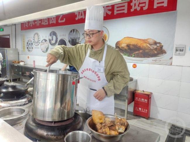 荣昌卤鹅有多火?培训学校学员爆增