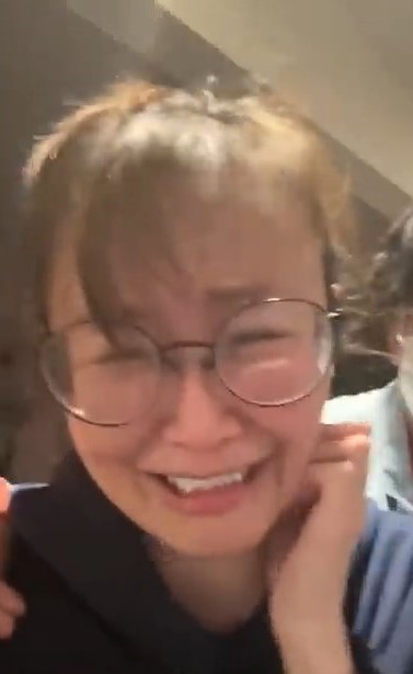 李汀指王志安要求她不公开二人夫妻的身份。 李汀指王志安要求她不公开二人夫妻的身份。
