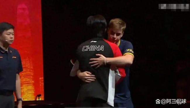 乒超总决赛男团半决赛：王楚钦复出