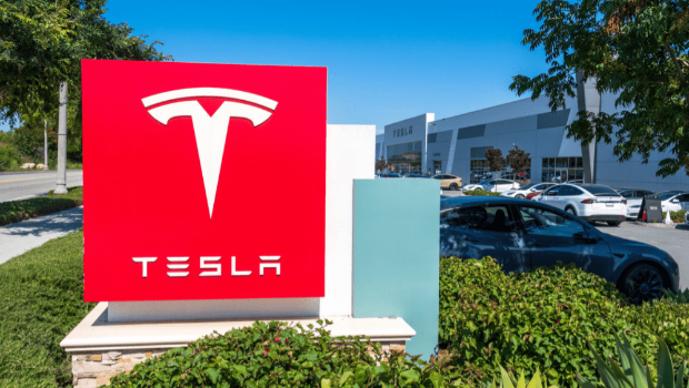 Tesla中国销量挫49% Tesla中国销量挫49%