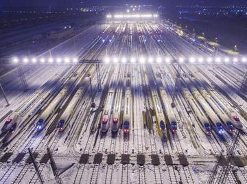 英国主持人惊叹中国发展数据，“基建狂魔”领跑引西方热议！