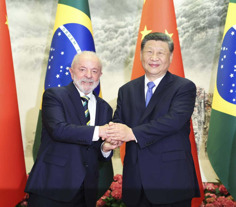 习近平同巴西总统卢拉会谈 习近平同巴西总统卢拉会谈
