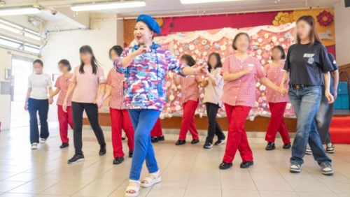 惩教署办活动让青少年在囚人士为母亲献心意