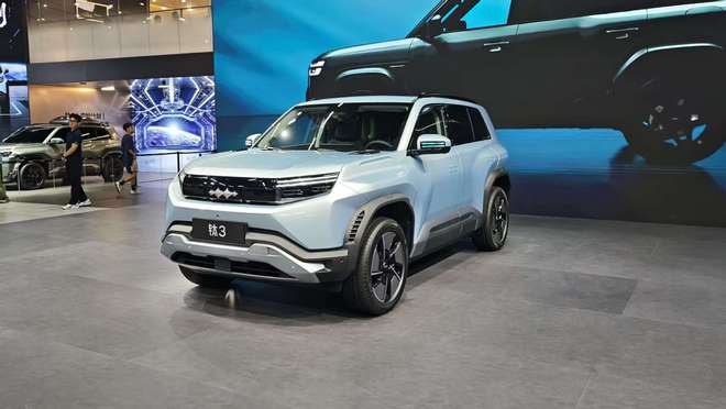 新前脸解锁科技潮玩新体验 方程豹钛3星战都市版登场